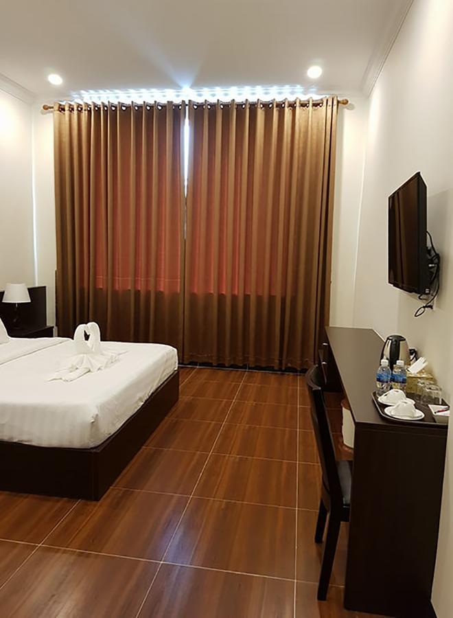 Apple Hotel Two - Near Phnom Penh Airport ภายนอก รูปภาพ