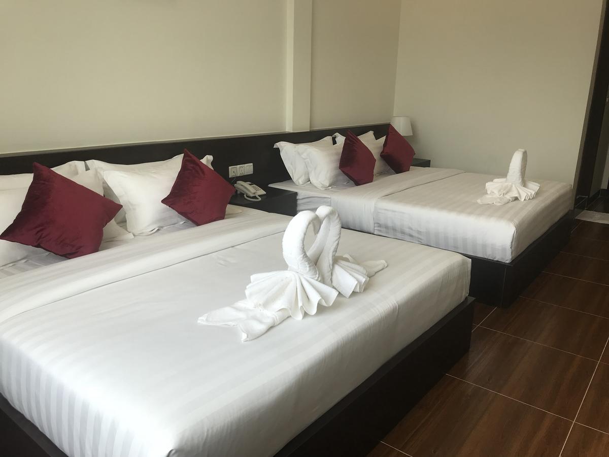 Apple Hotel Two - Near Phnom Penh Airport ภายนอก รูปภาพ