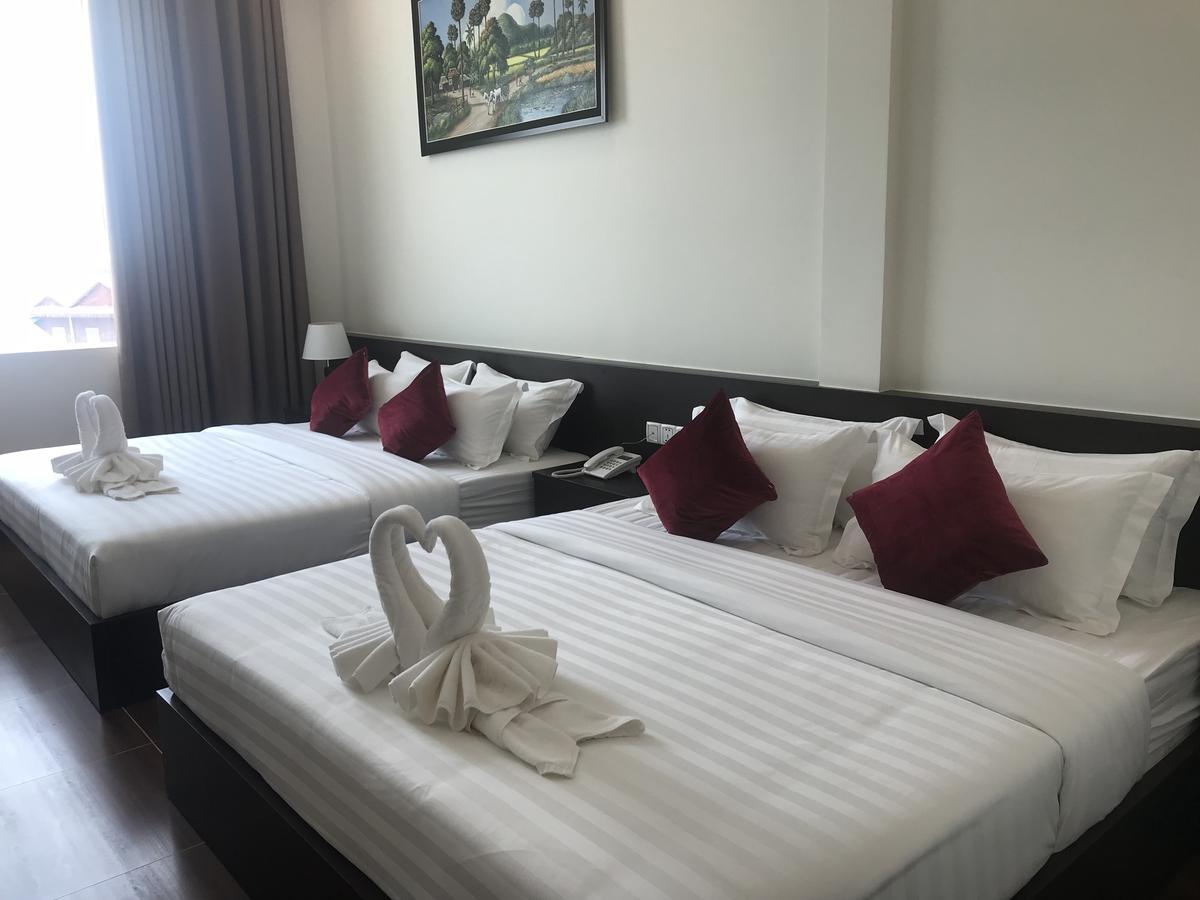 Apple Hotel Two - Near Phnom Penh Airport ภายนอก รูปภาพ