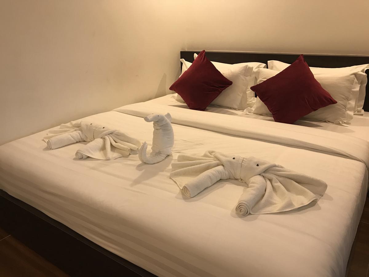 Apple Hotel Two - Near Phnom Penh Airport ภายนอก รูปภาพ